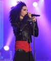 61991_Celebutopia-Bill_Kaulitz_performs_on_stage_during_concert_in_Rome-08_122_247lo.jpg